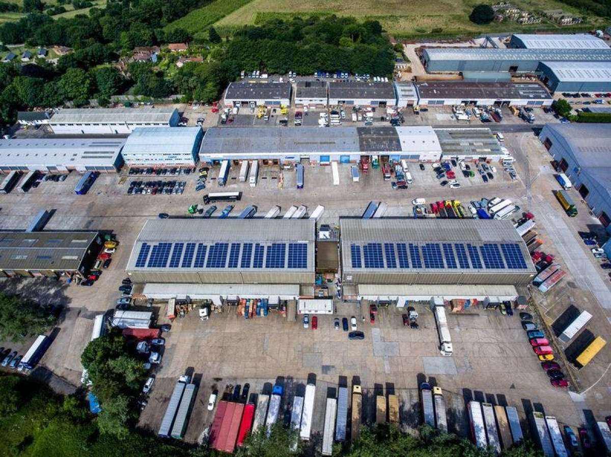 Industrial Unit in Hythe - photo 2