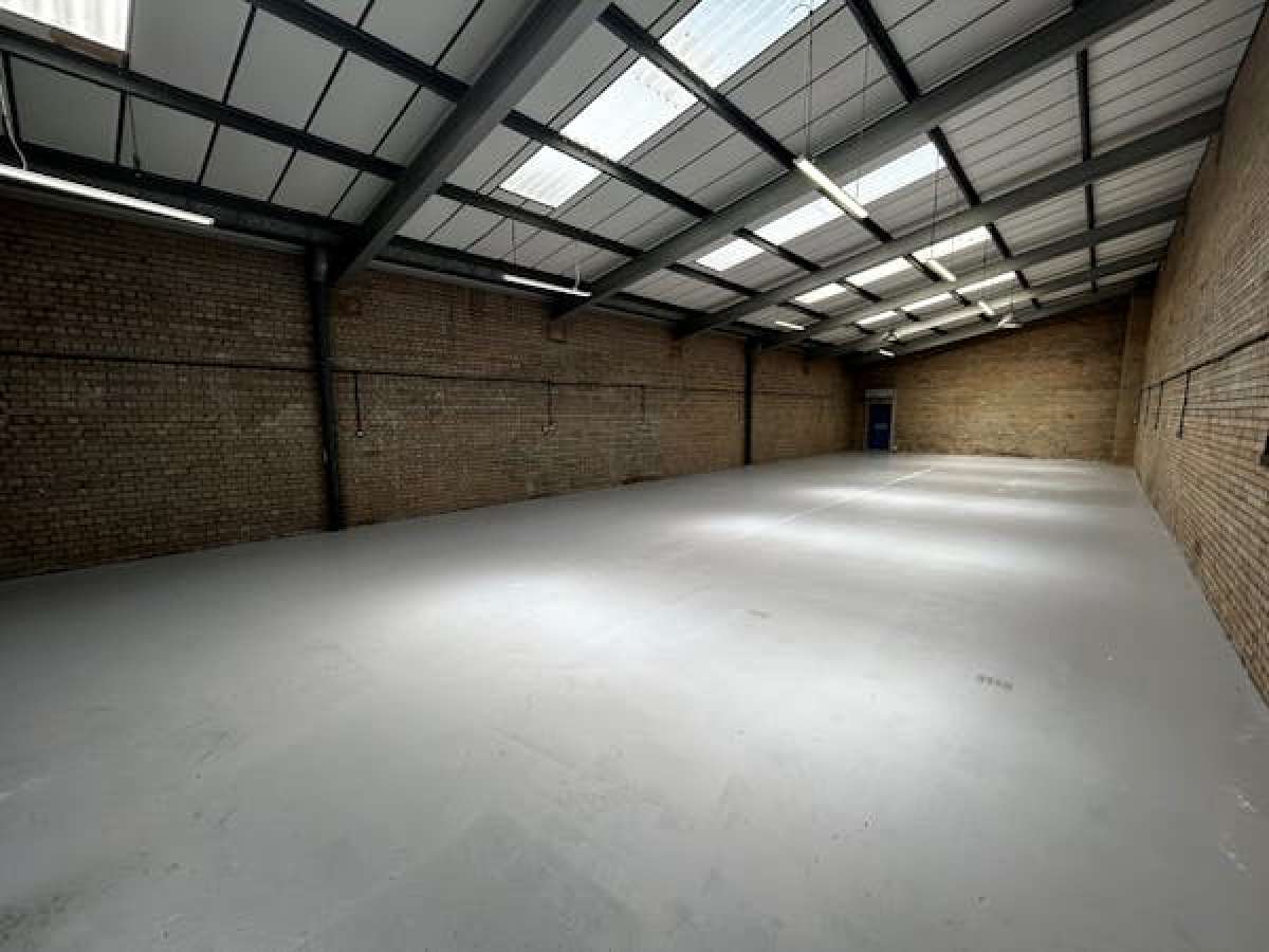 Industrial Unit in Halesowen - photo 3