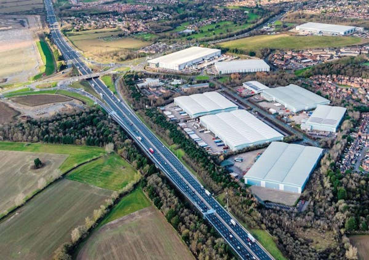 Industrial Unit in Northampton - photo 2