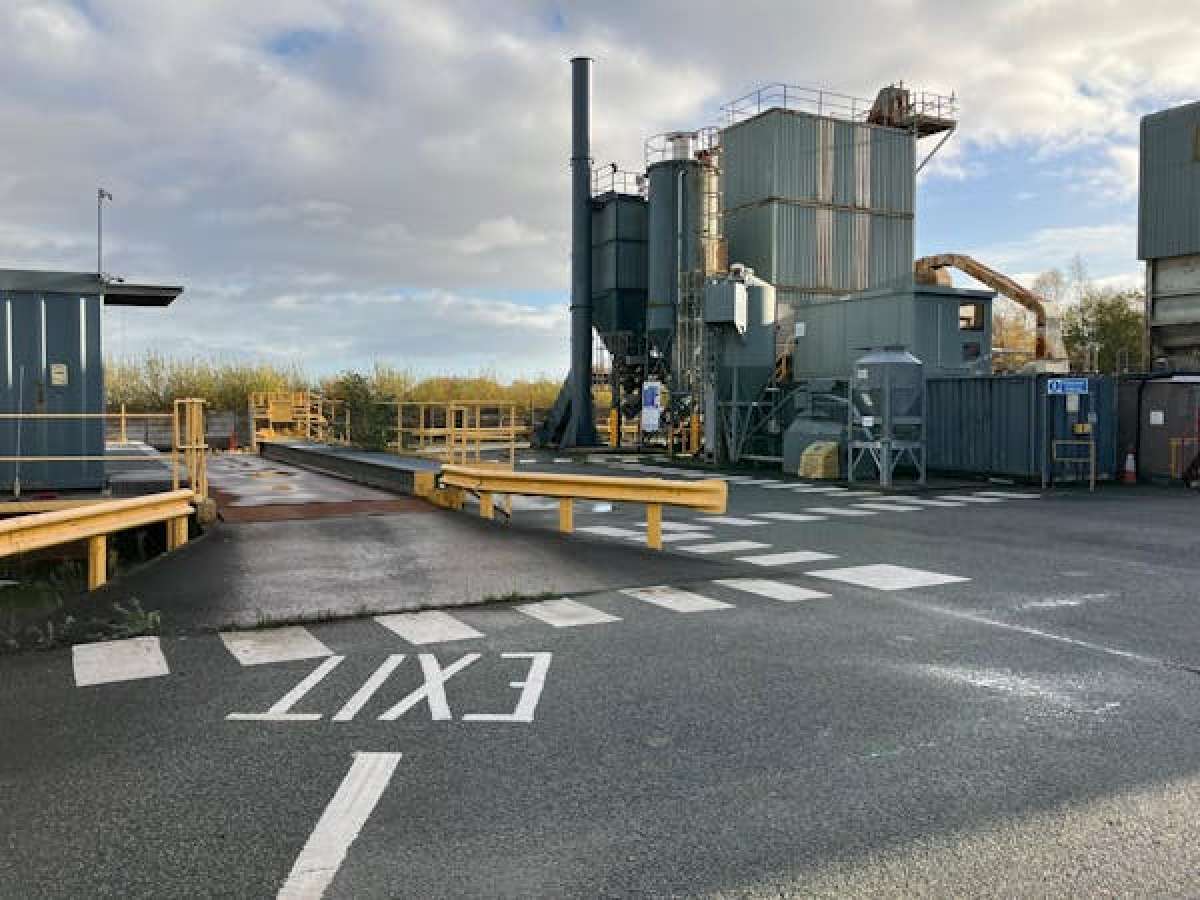 Industrial Unit in Wirral - photo 4