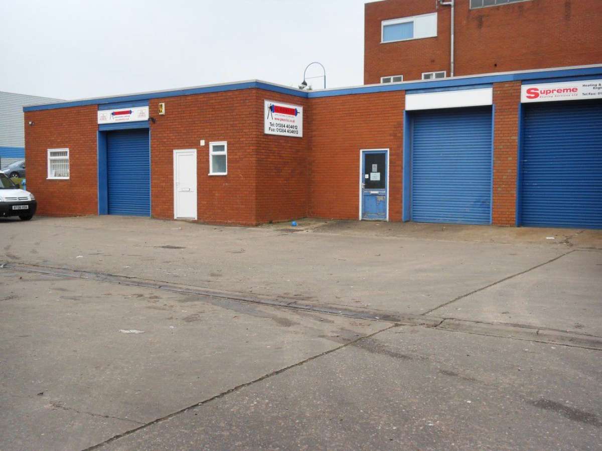 Industrial Unit in Kingswinford - photo 2