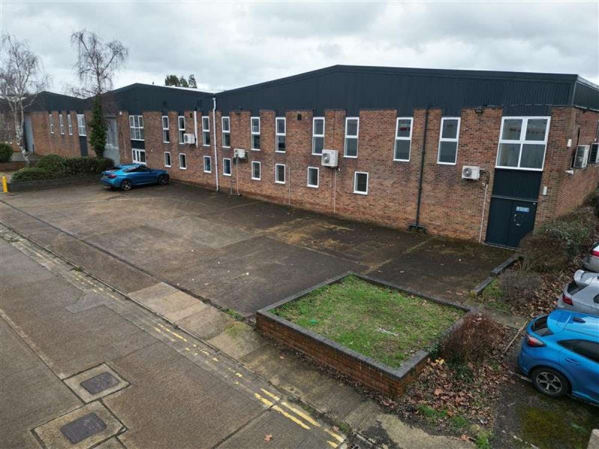 Industrial Unit in Redhill - photo 4