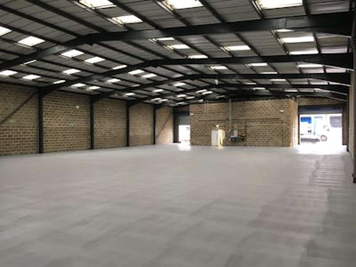 Industrial Unit in Southampton - photo 3