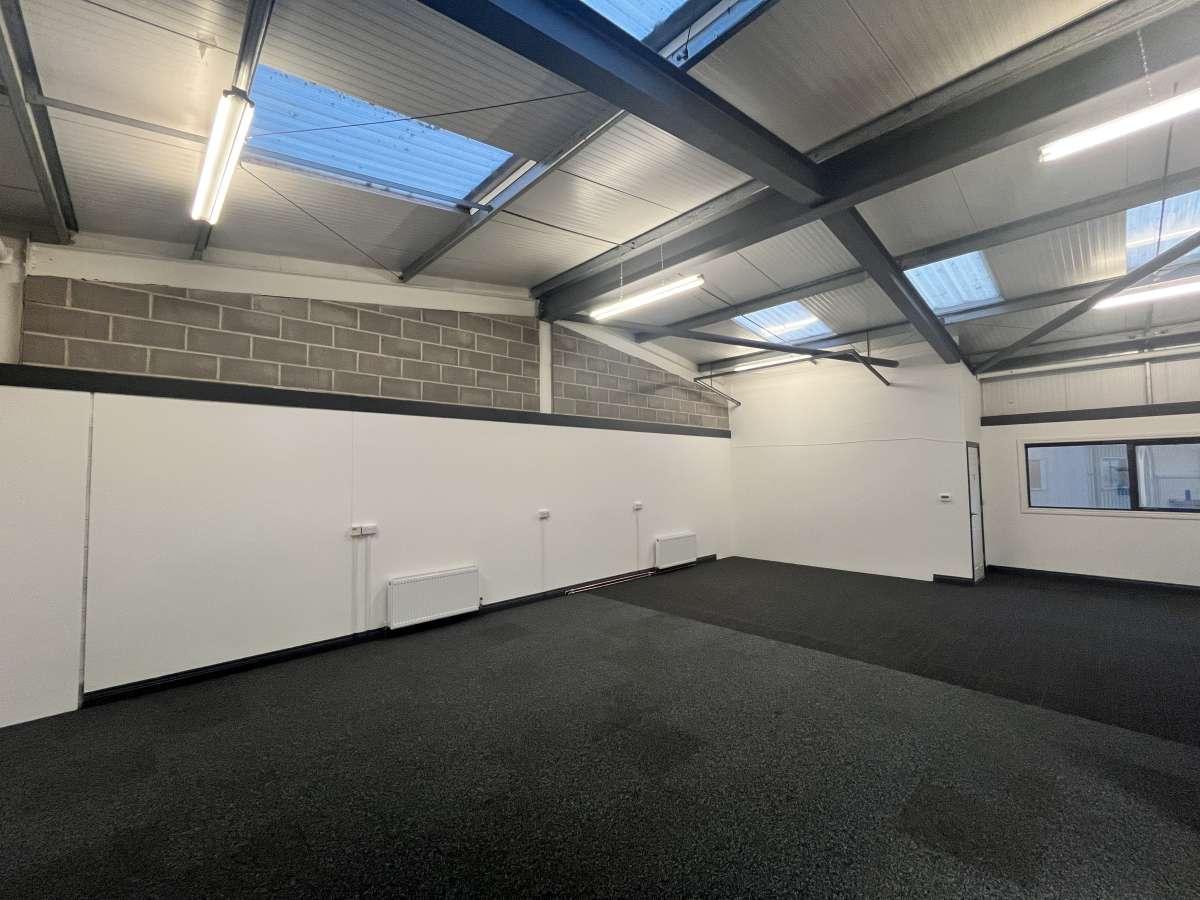 Industrial Unit in Cullompton - photo 4