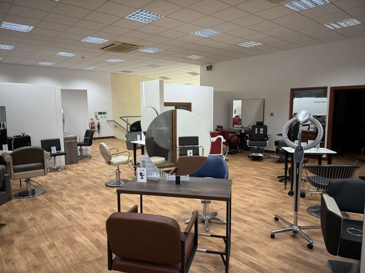 Industrial Unit in Exeter - photo 3