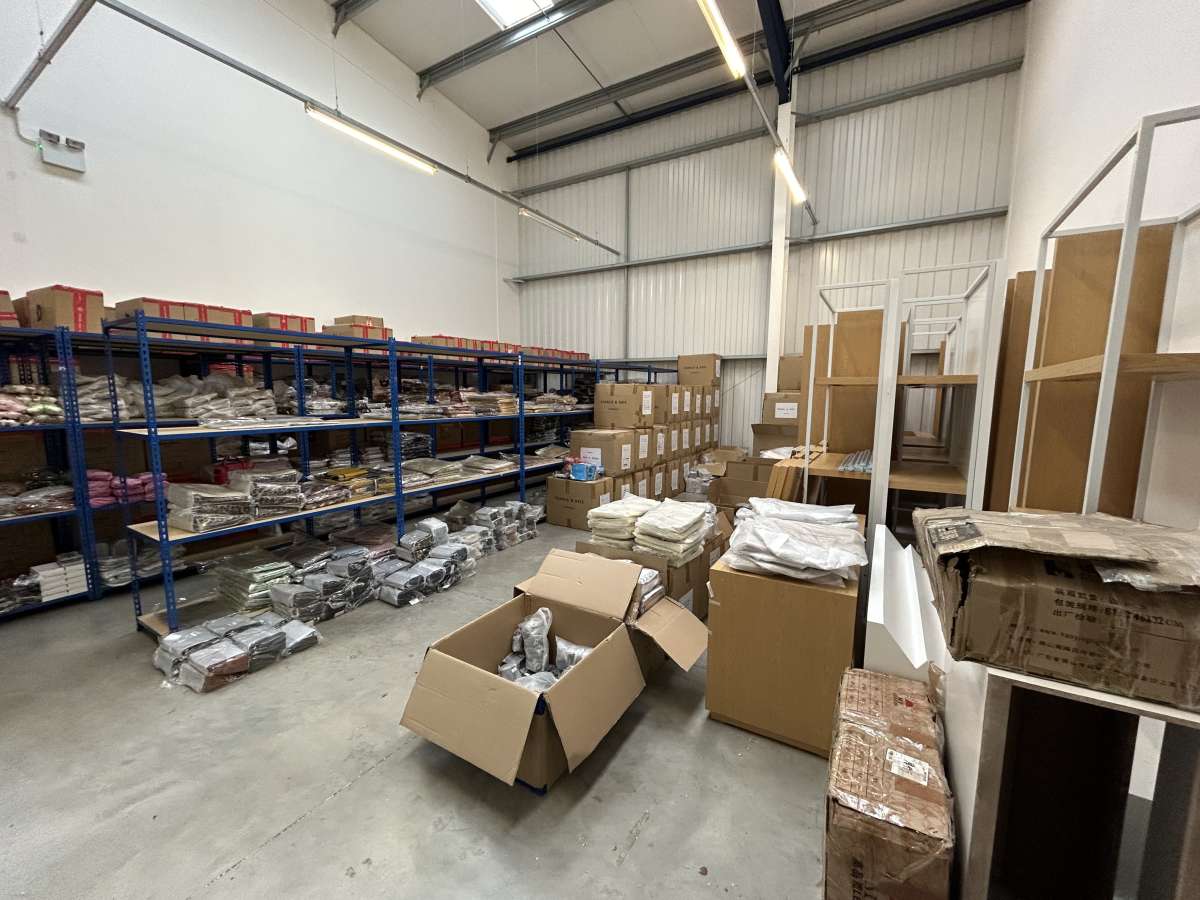 Industrial Unit in Trafford Park - photo 4