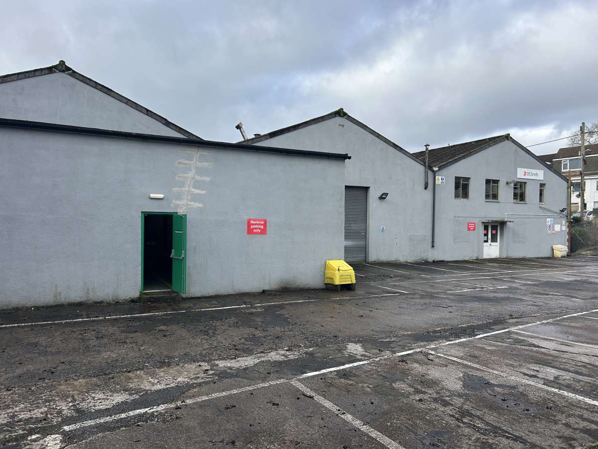 Industrial Unit in Plymouth - photo 3
