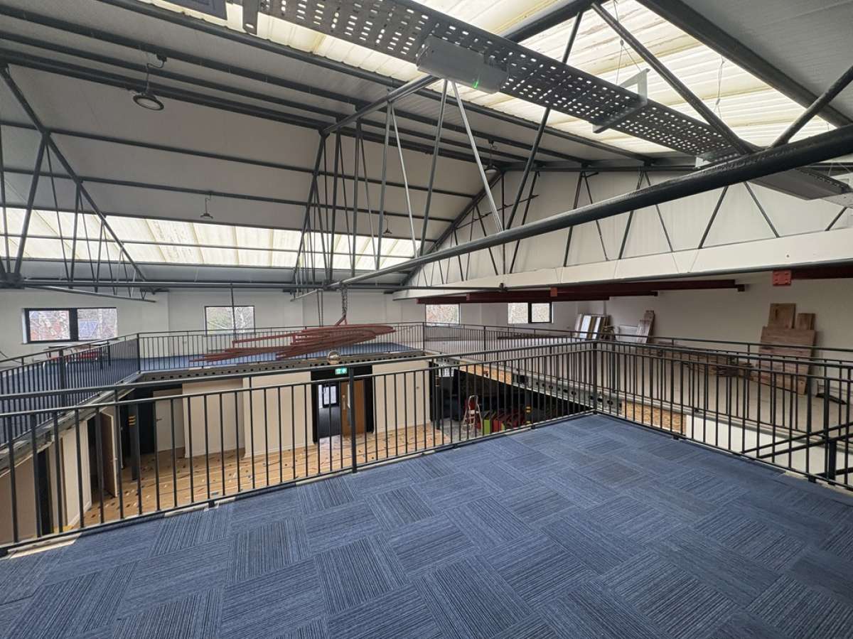 Industrial Unit in Birmingham - photo 4