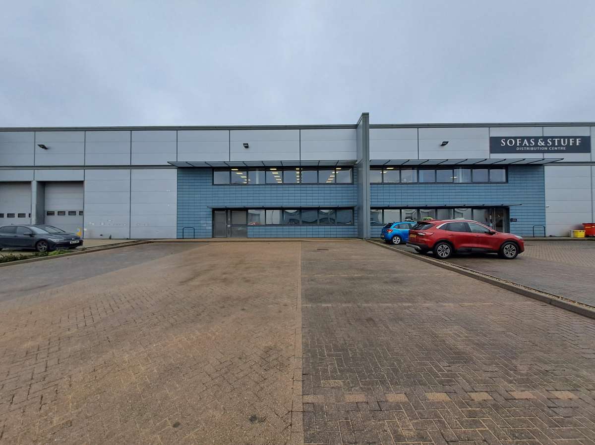 Industrial Unit in Kingston - photo 2