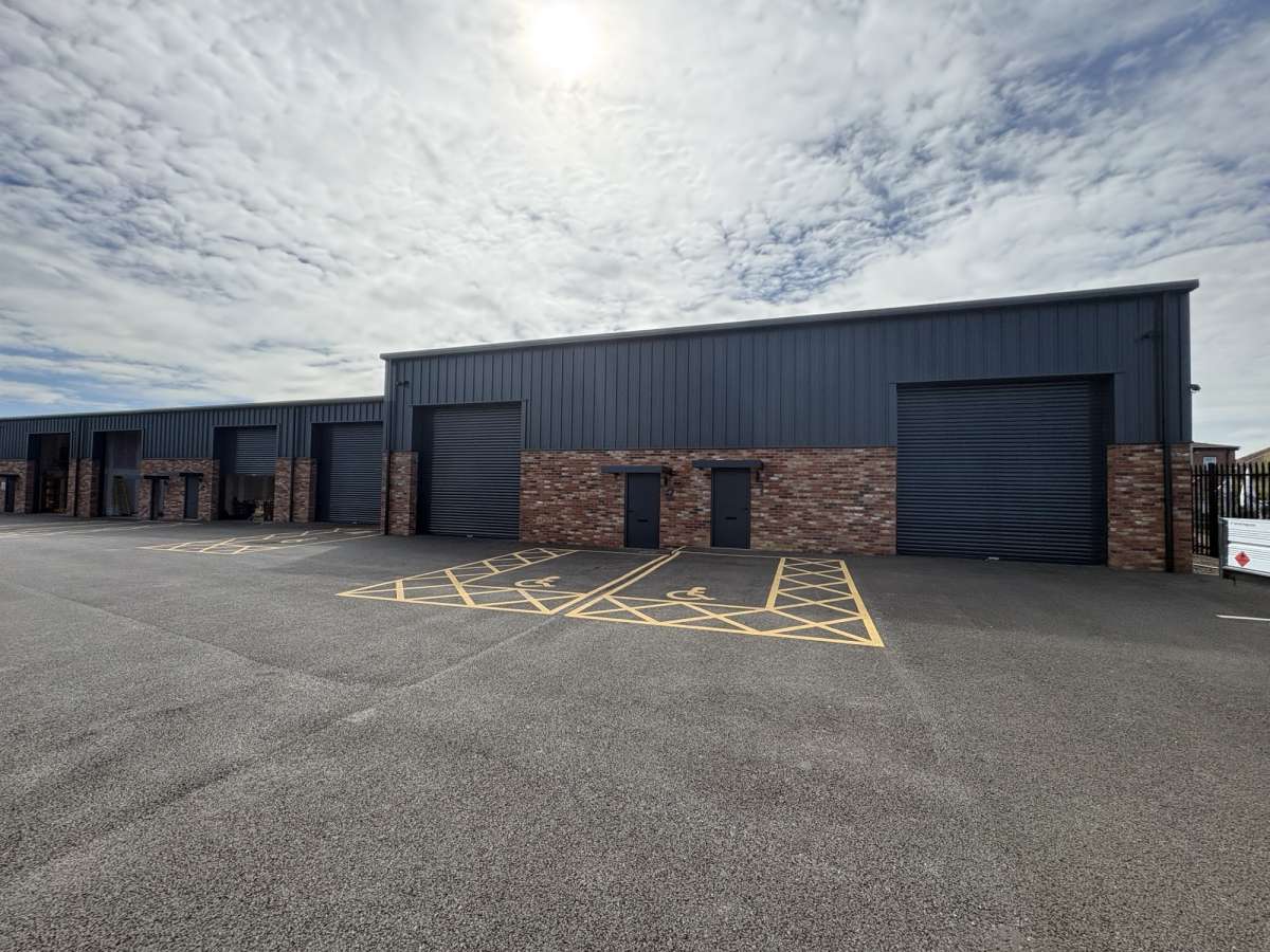 Industrial in Lincoln