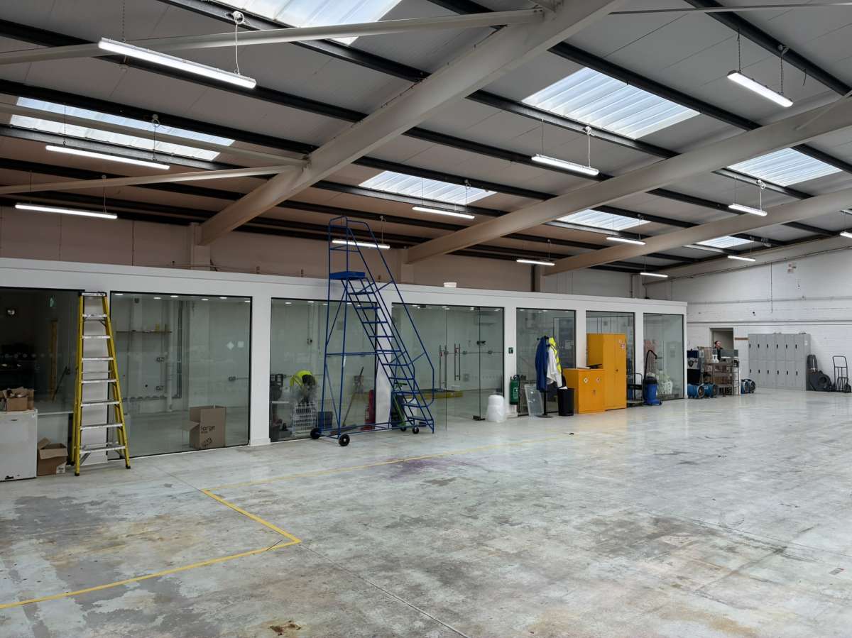 Industrial Unit in Cambridge - photo 4