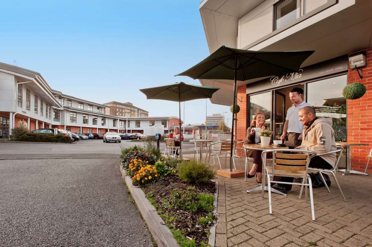 Industrial Unit in Southampton - photo 3