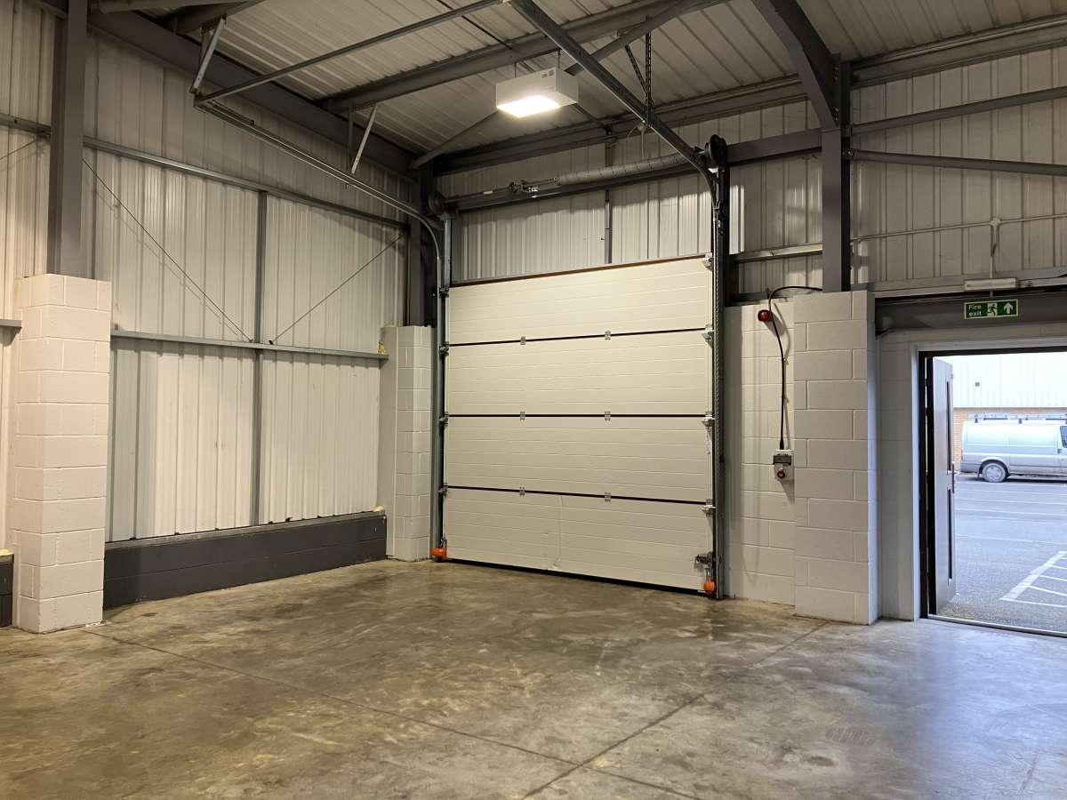 Industrial Unit in St. Johns Business Estate - photo 3