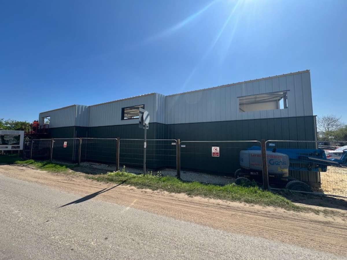 Industrial Unit in St Ives (Cambs) - photo 2