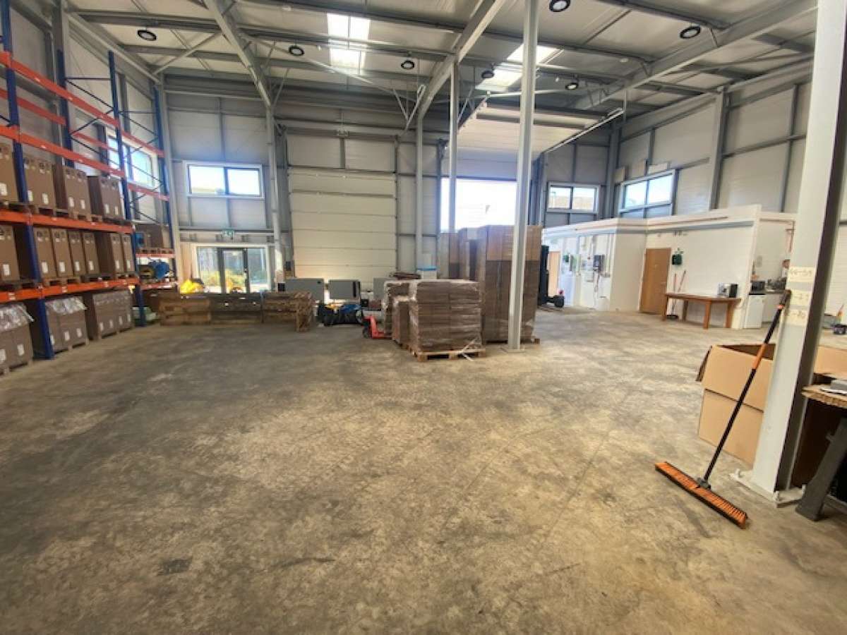 Industrial Unit in Stukeley Meadows Industrial Estate - photo 4