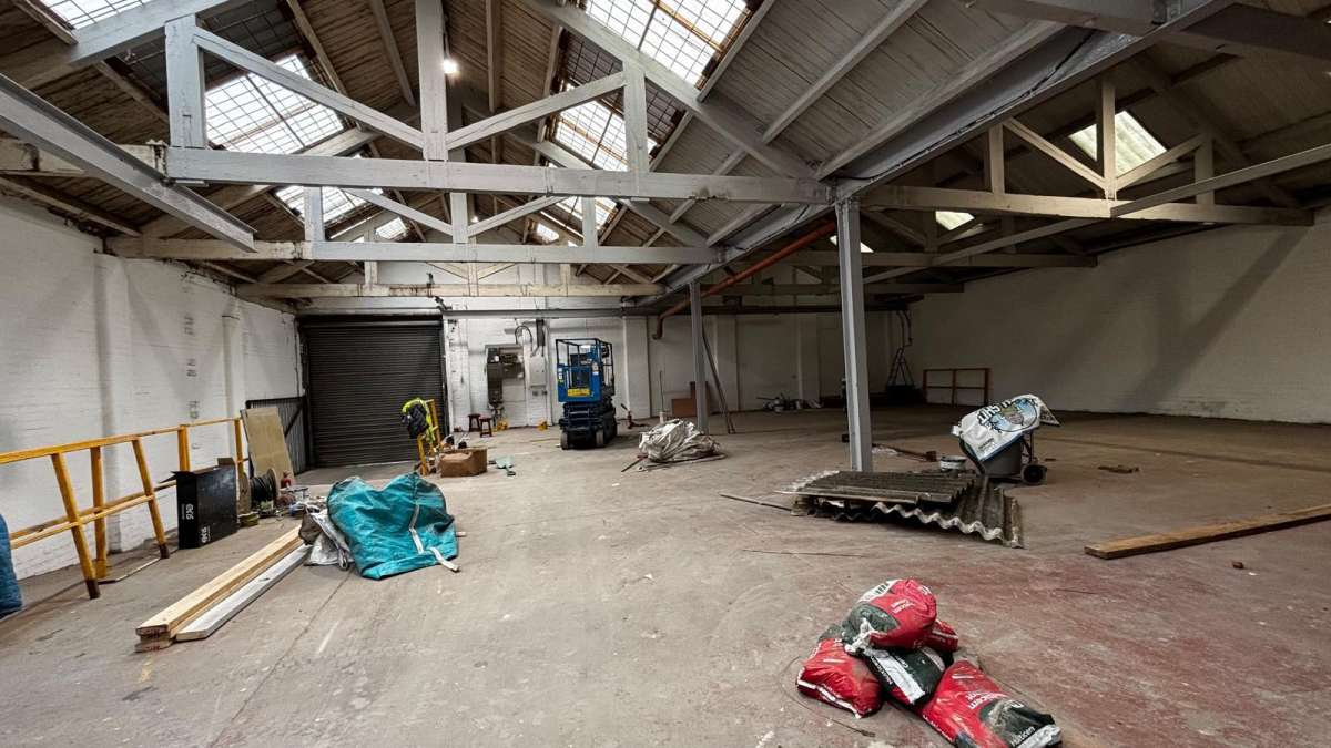 Industrial Unit in Cleckheaton - photo 3