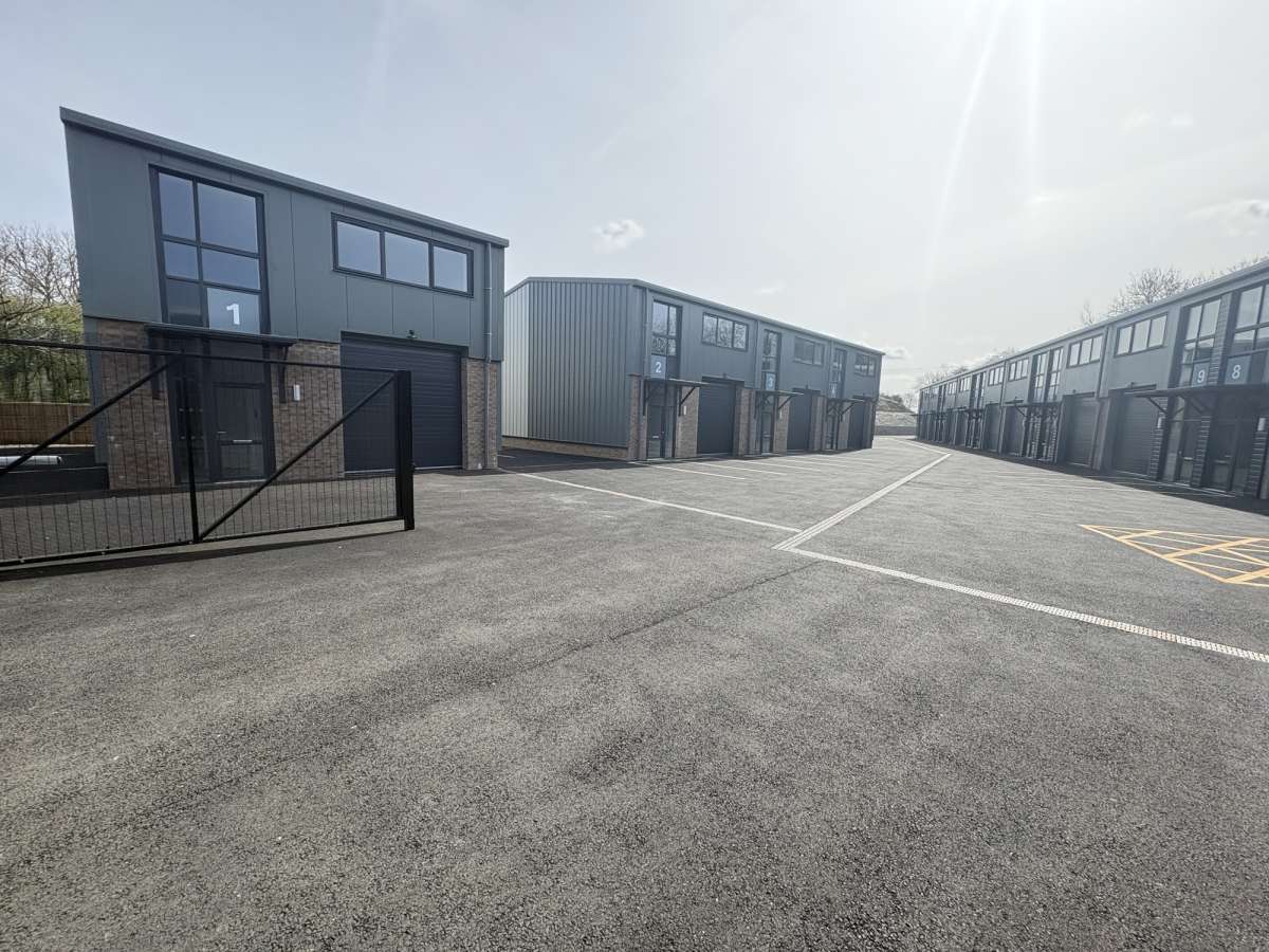 Industrial Unit in South Hykeham - photo 3