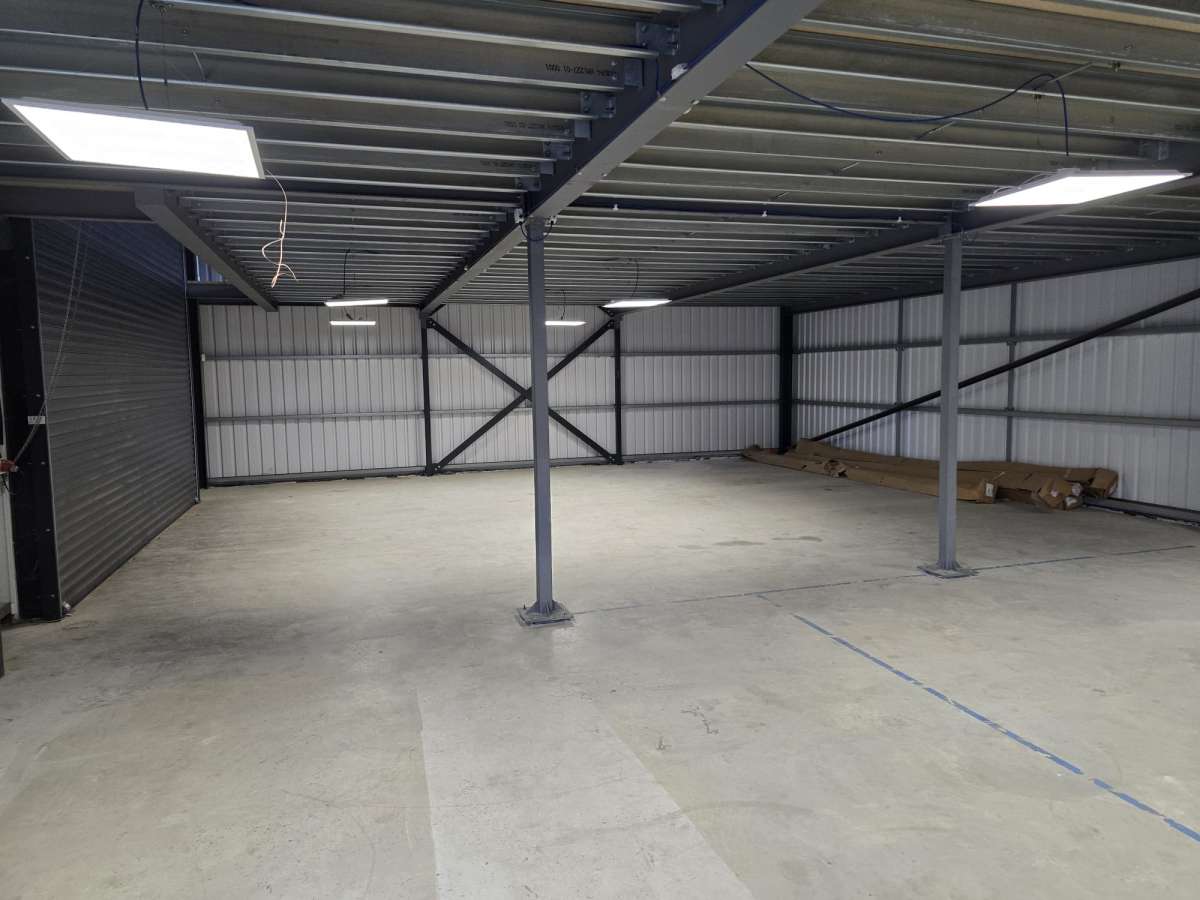 Industrial Unit in Plympton - photo 4