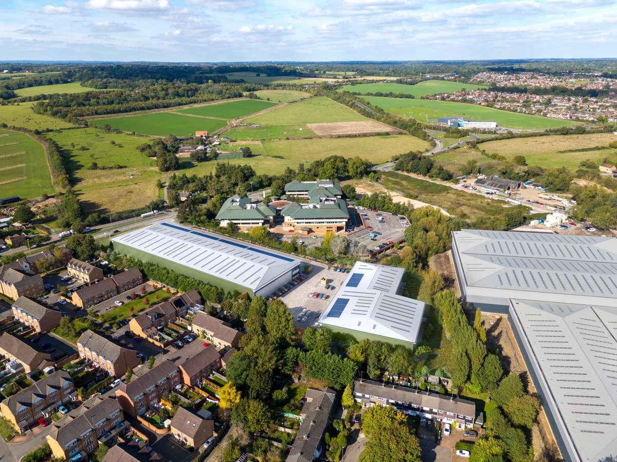 Industrial Unit in Rickmansworth - photo 4
