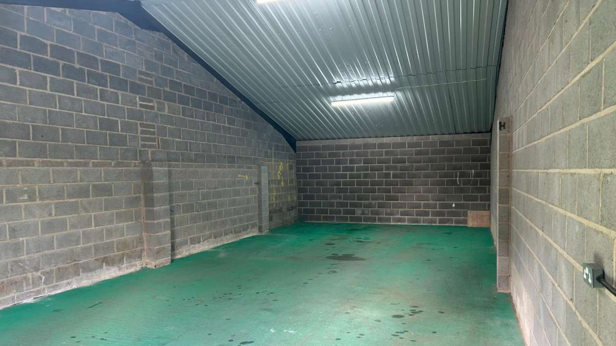 Industrial Unit in Lutterworth - photo 3