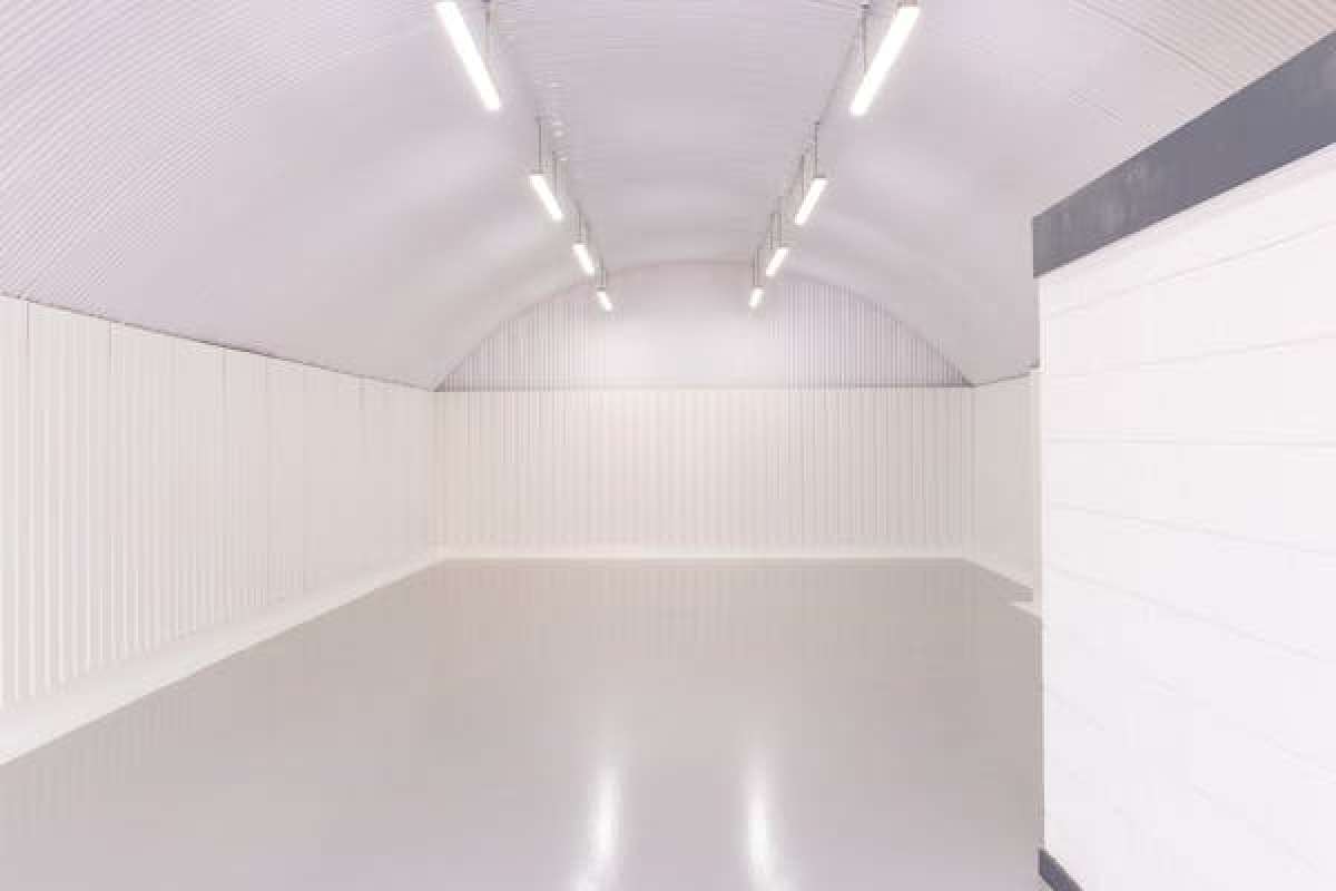Industrial Unit in London - photo 3