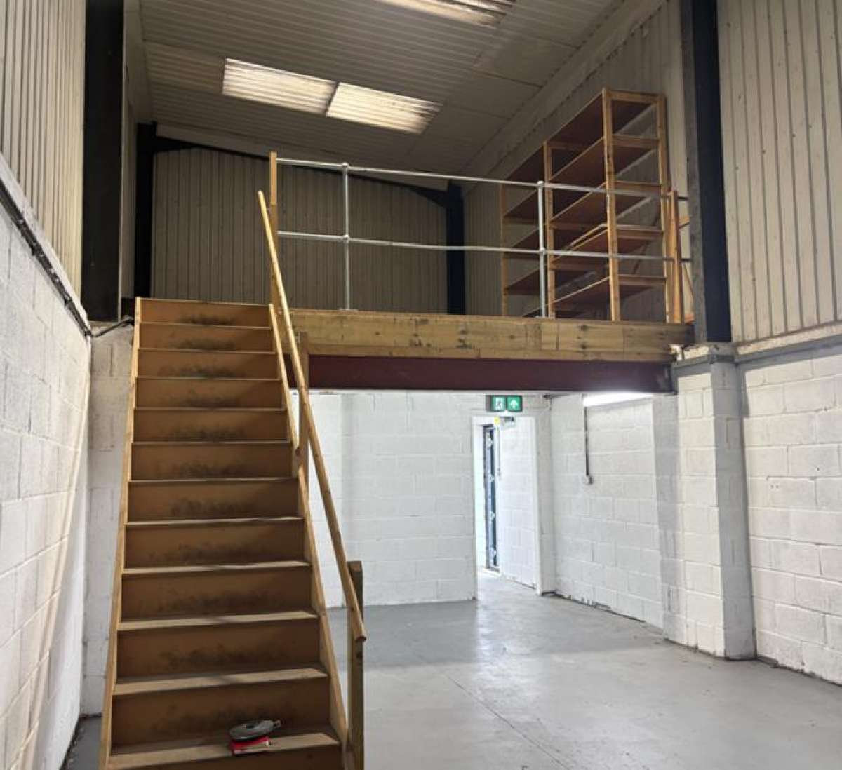 Industrial Unit in Porte Marsh Industrial Estate - photo 2