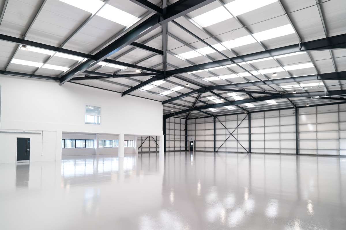 Industrial Unit in London - photo 4