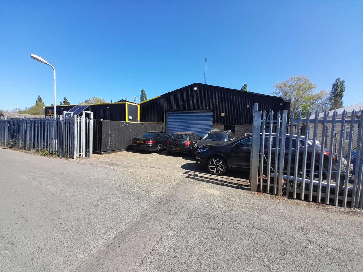 Industrial Unit in Cambridge - photo 2