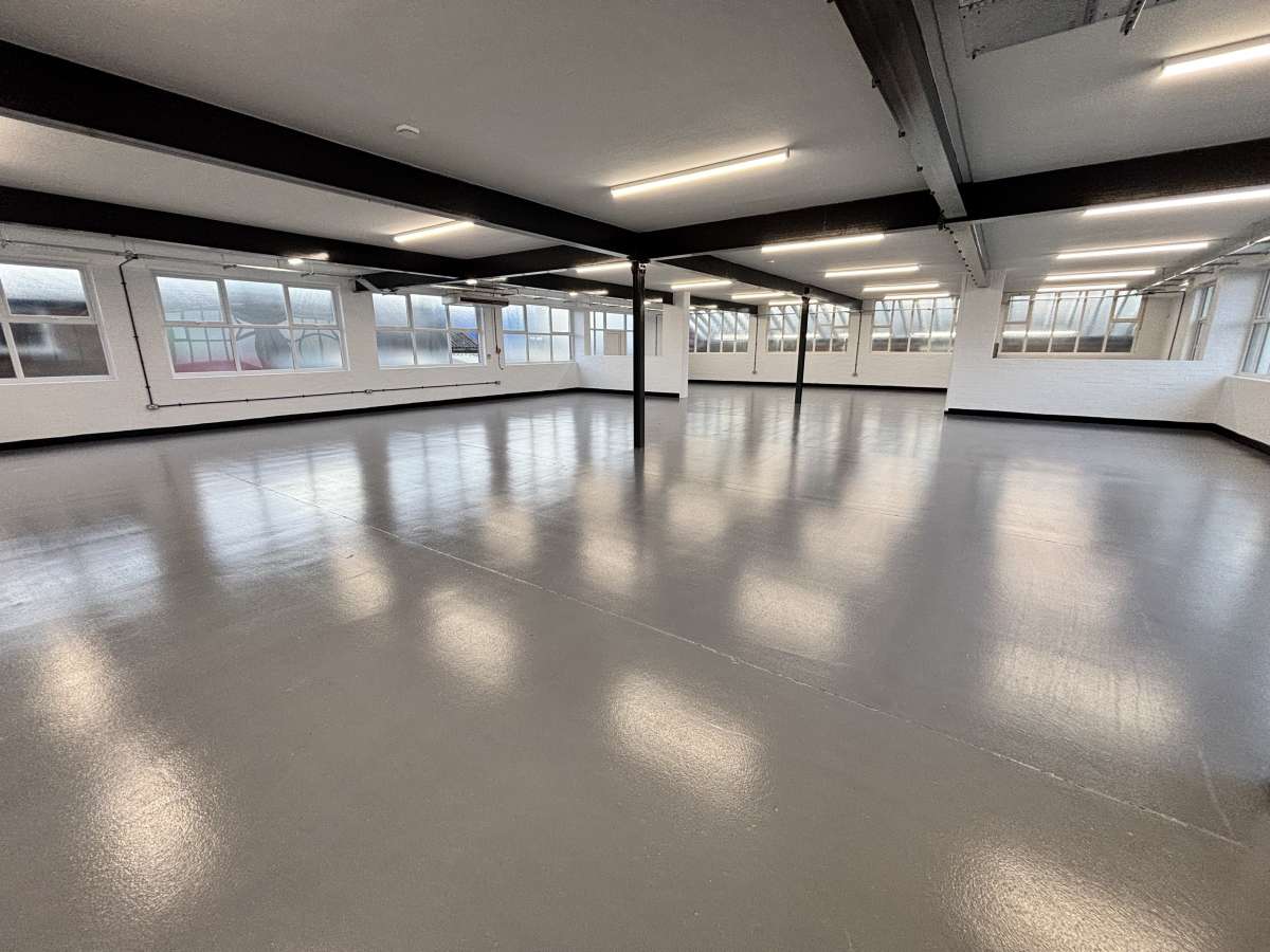 Industrial Unit in Oadby - photo 2
