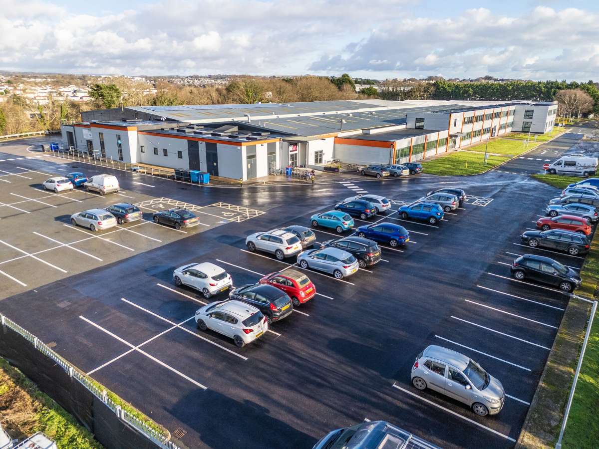 Industrial Unit in Plymouth - photo 4