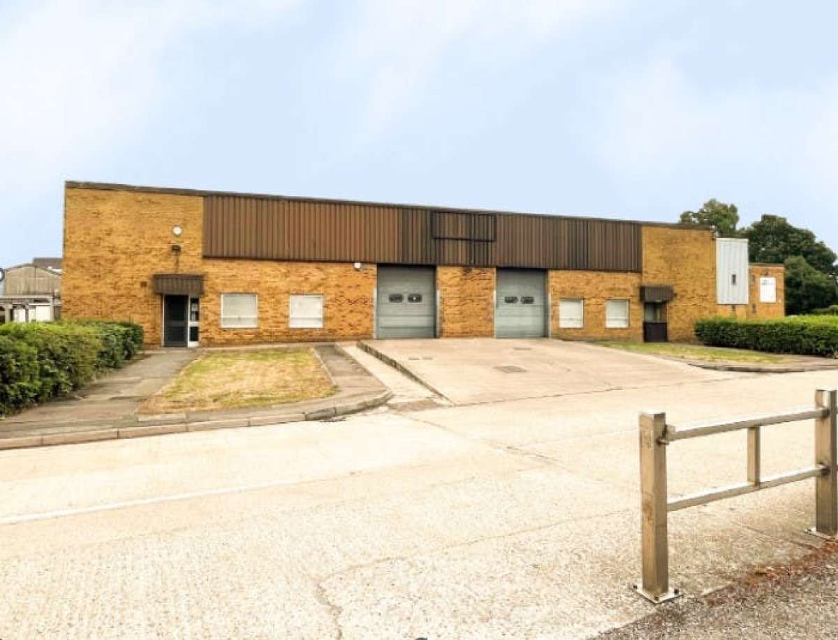 Industrial in Woodford Green
