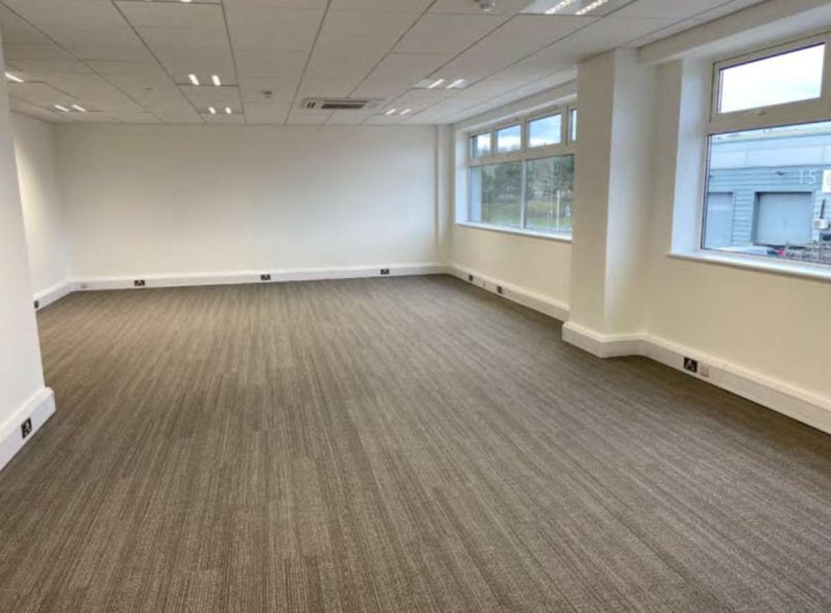Industrial Unit in Dartford - photo 2