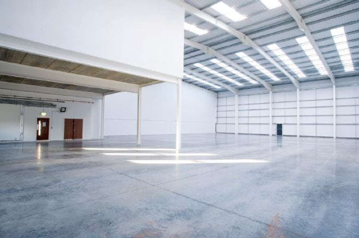 Industrial Unit in Orpington - photo 2