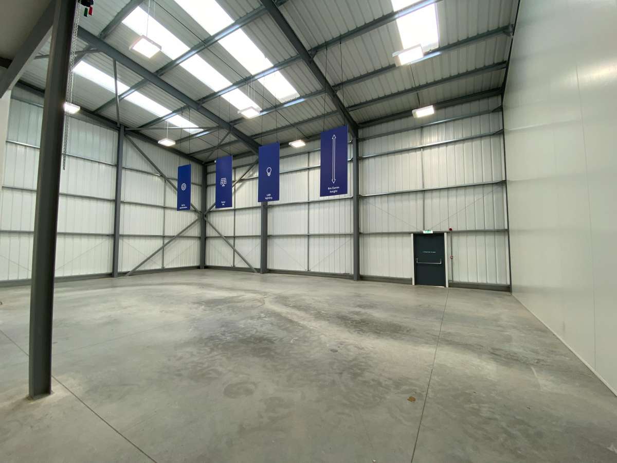 Industrial Unit in Dartford - photo 4