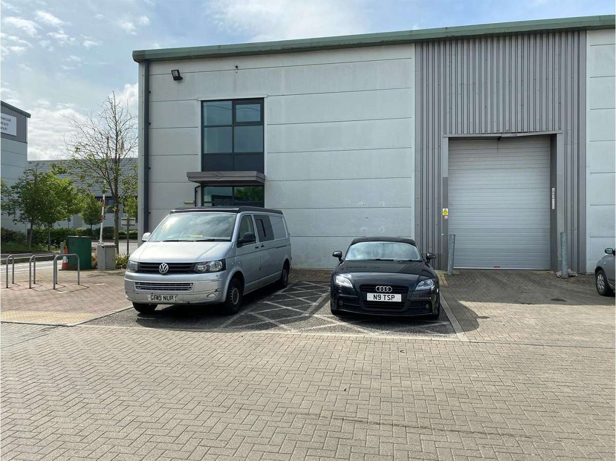 Industrial Unit in Grays - photo 2