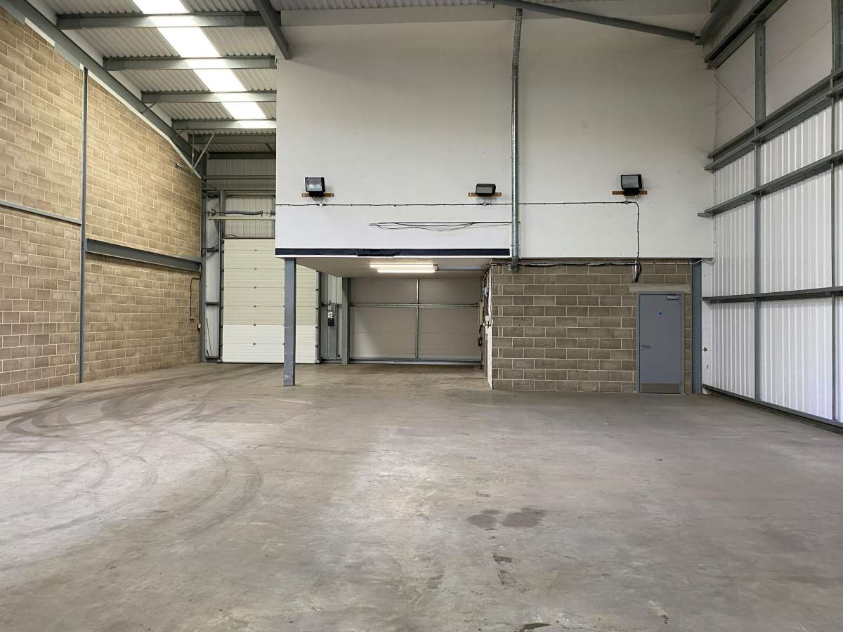 Industrial Unit in Grays - photo 4