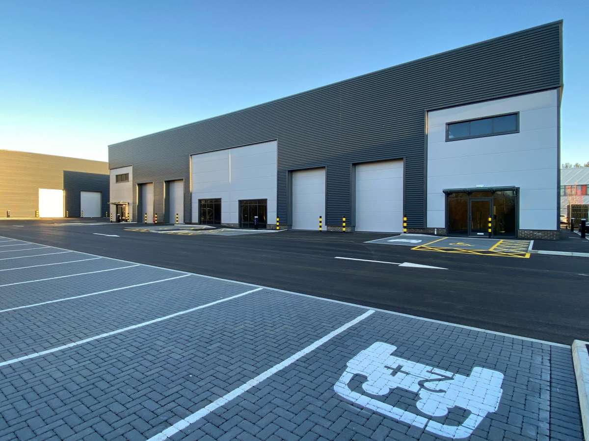 Industrial Unit in Orbital Park - photo 4
