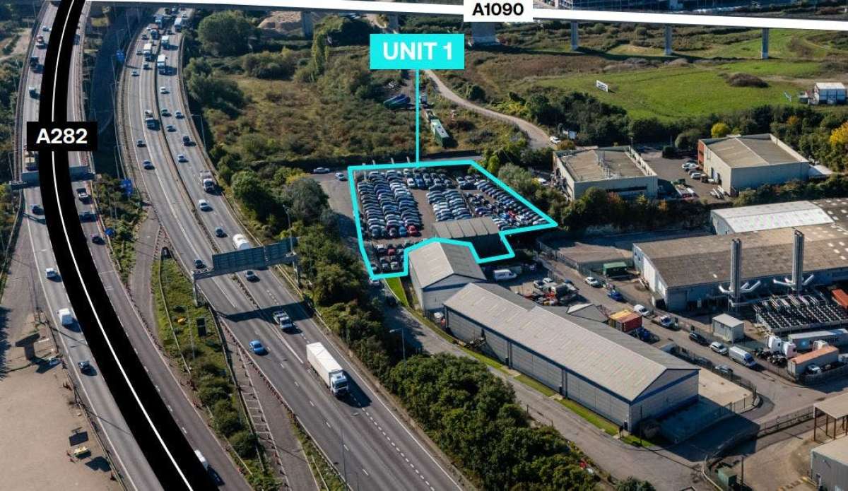 Industrial Unit in Grays - photo 2