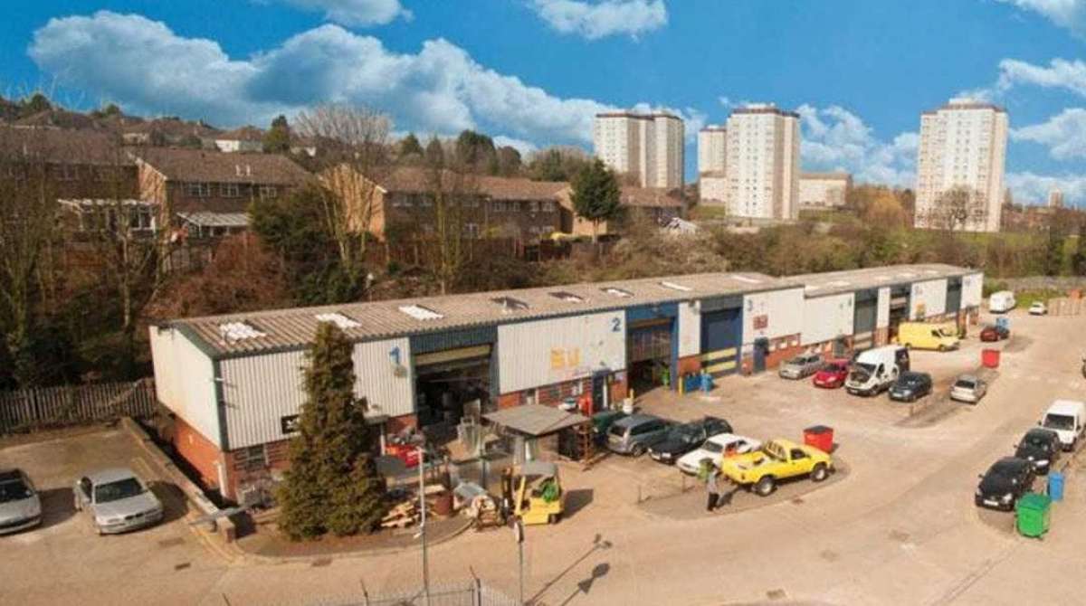 Industrial Unit in Erith - photo 2