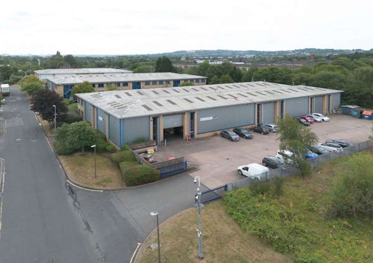Industrial Unit in Tipton - photo 2