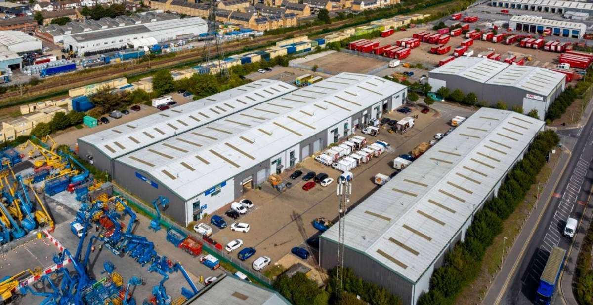 Industrial Unit in Grays - photo 3