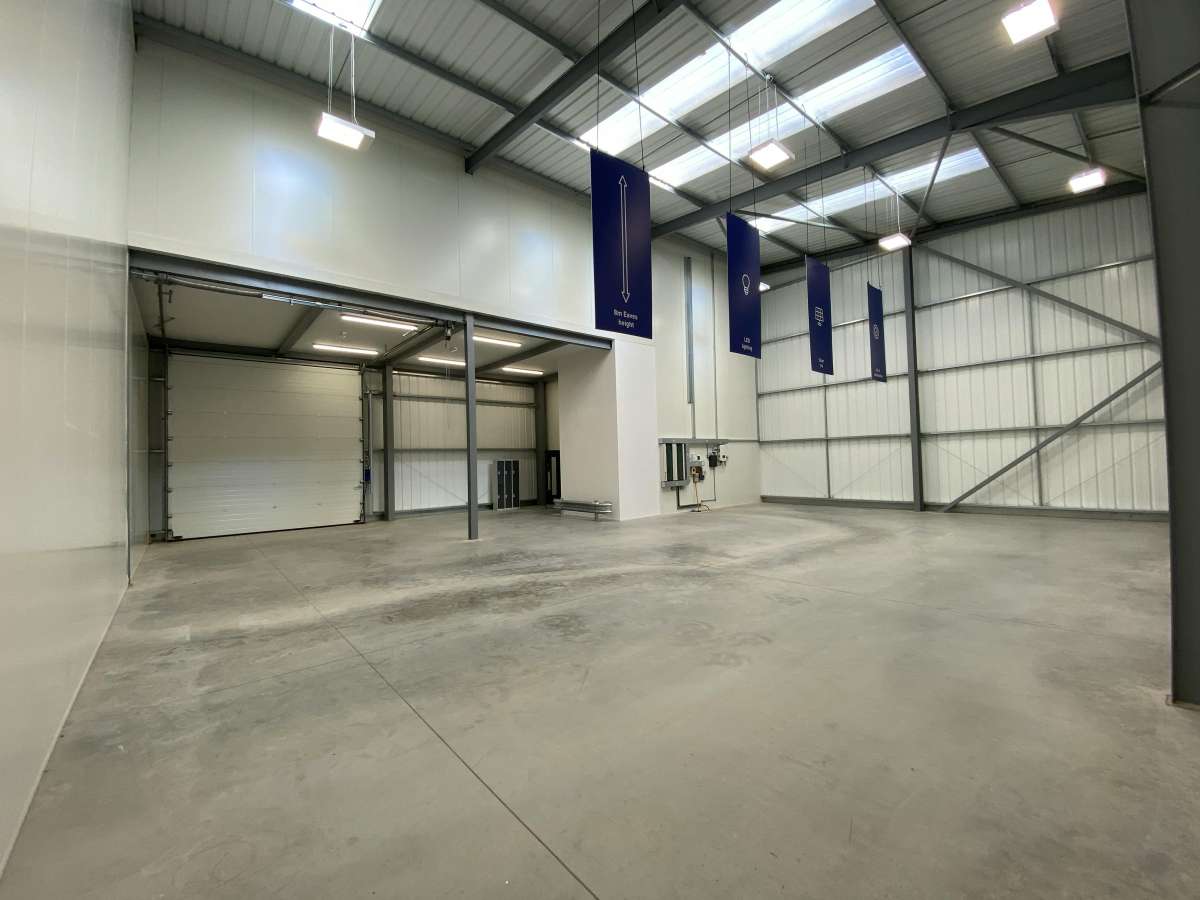 Industrial Unit in Dartford - photo 4