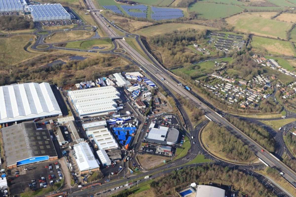 Industrial Unit in Wolverhampton - photo 2