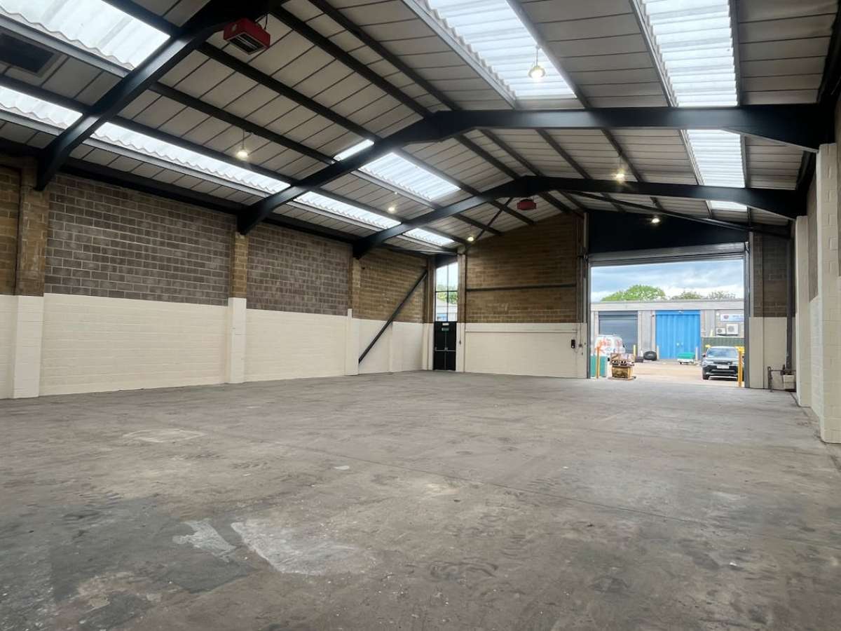 Industrial Unit in Totton - photo 2