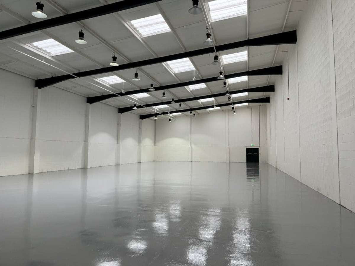 Industrial Unit in Ashford - photo 3