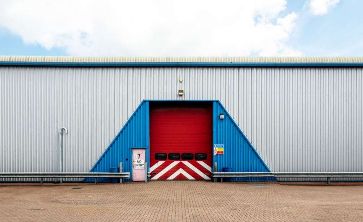 Industrial Unit in Chadwell St Mary - photo 3