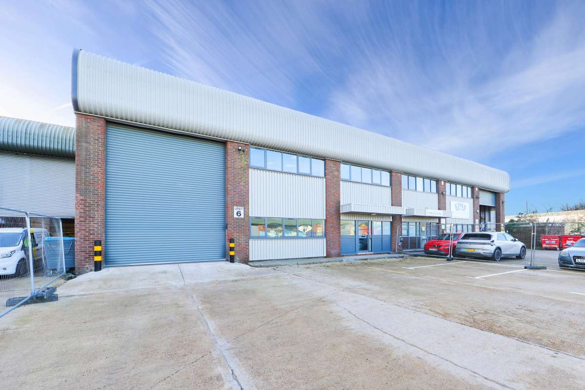 Industrial in Quarry Wood