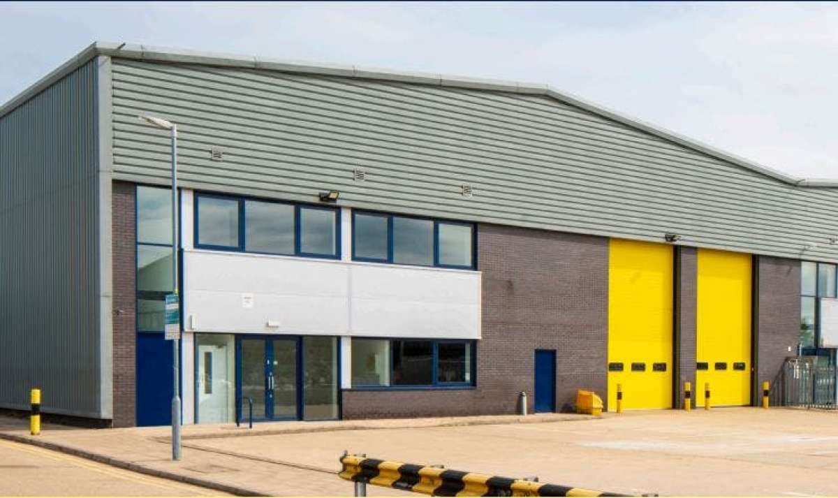 Industrial Unit in Barking - photo 2