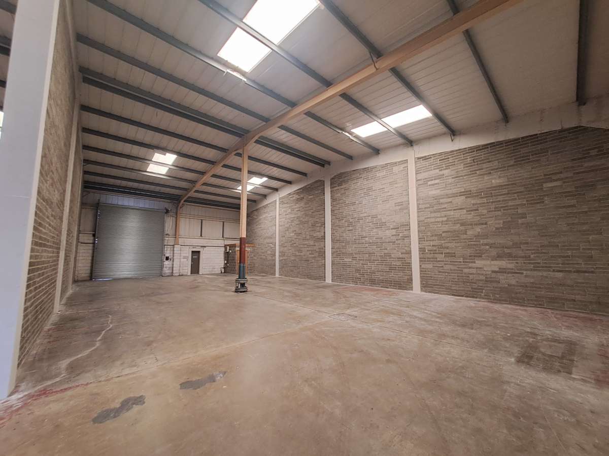 Industrial Unit in Roborough - photo 4
