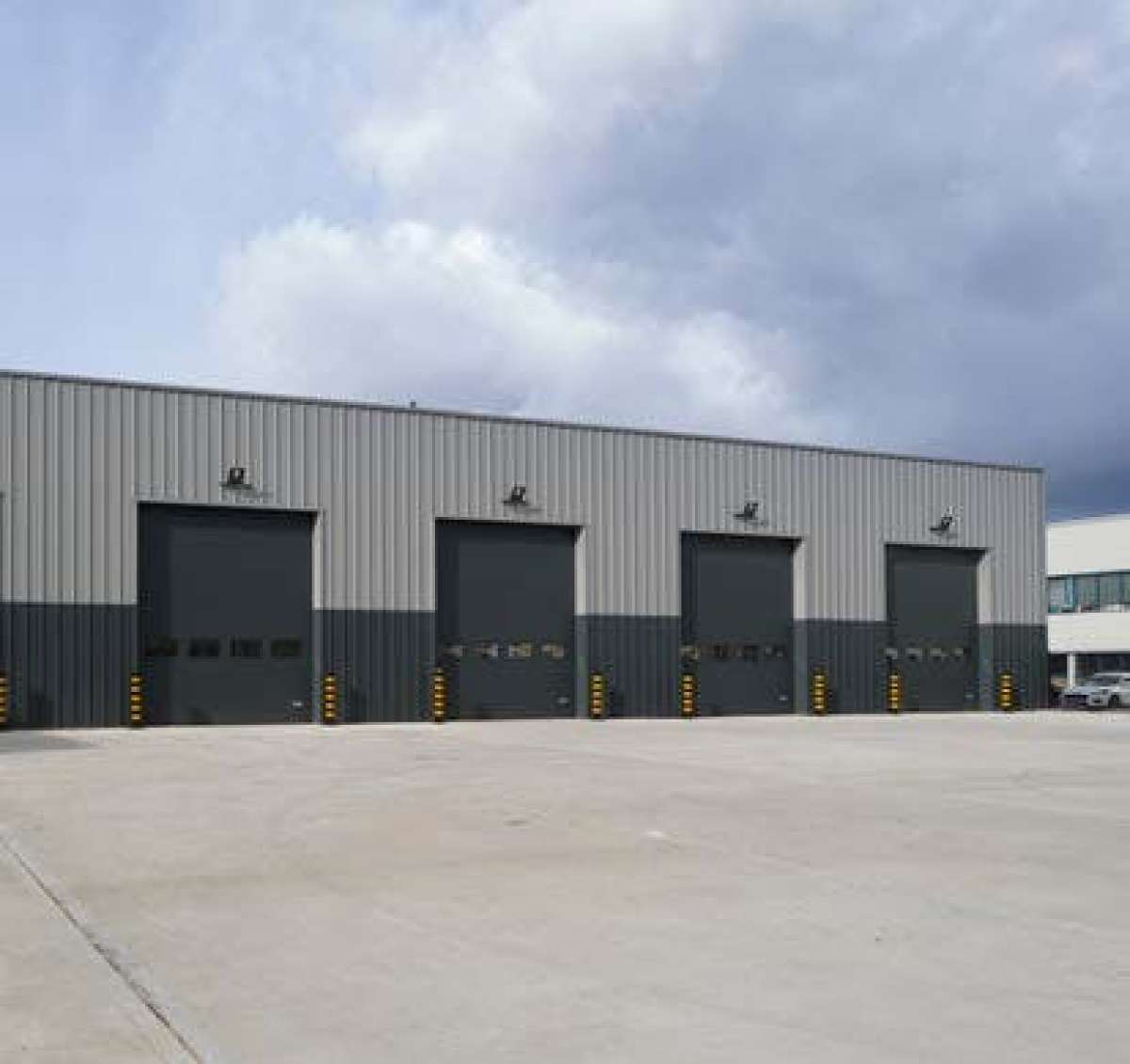 Industrial in Mitcham